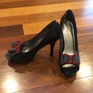 Madden Girl Bow Heels